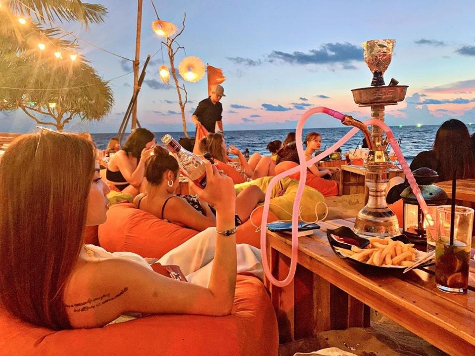 Victoria Phu Quoc Hotel Beachfront Night Market ภายนอก รูปภาพ