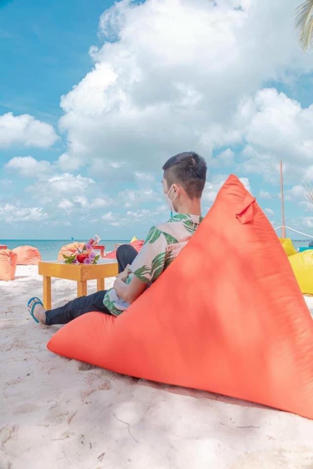 Victoria Phu Quoc Hotel Beachfront Night Market ภายนอก รูปภาพ